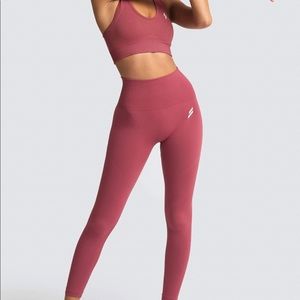 DOYOUEVEN Hyperflex Seamless Leggings & Sports Bra